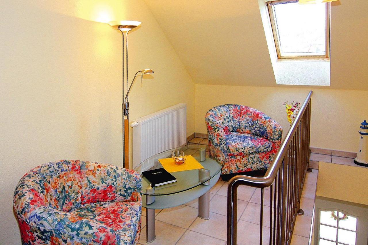 Apartment In Dierhagen With Parking Space Exterior photo